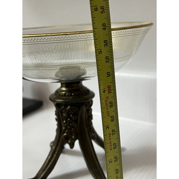 Vtg Ornate Metal Pedestal Soap Dish Antique Brass Tone Removable Glass Dish 5” - Picture 8 of 10